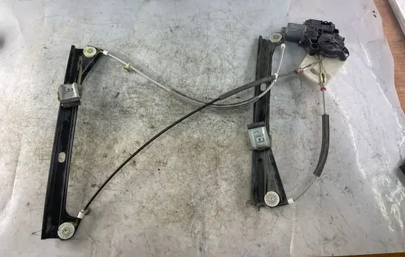 Volkswagen Polo V 6R Front door window regulator with motor 6R0959801AB S85031138E 0130822531