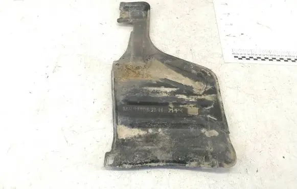 Volvo S40, V40 Engine splash shield/under tray MR911063