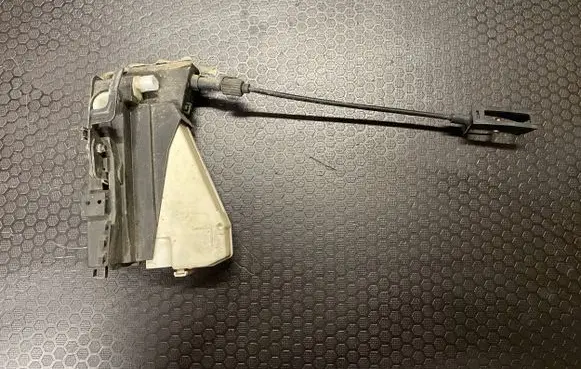 Seat Alhambra (Mk1) Front door lock 93BG220A20DD D25KA 40379412V