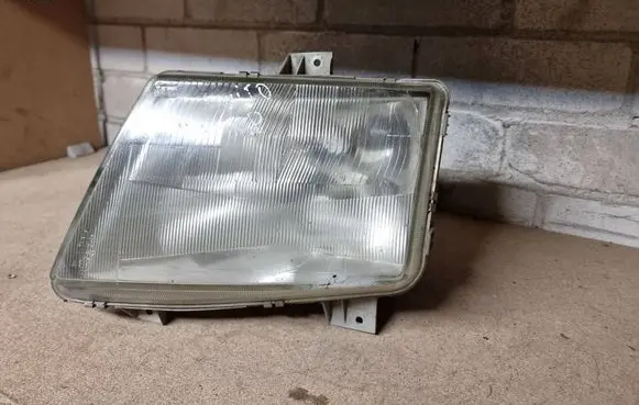Mercedes-Benz Vito Viano W638 Headlight/headlamp 67629600