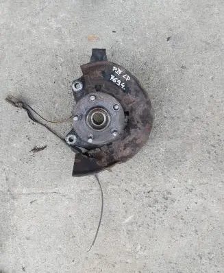 Toyota Prius (XW30) Rear wheel hub