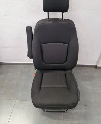 Renault Trafic III (X82) Front driver seat 