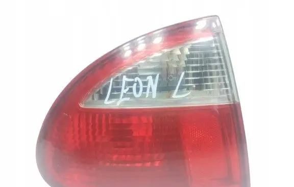 Seat Leon (1M) Tailgate rear/tail lights