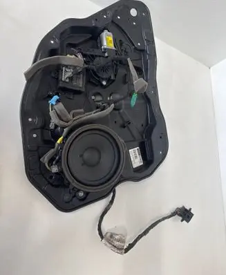 Volvo V70 Rear window lifting mechanism without motor 913950