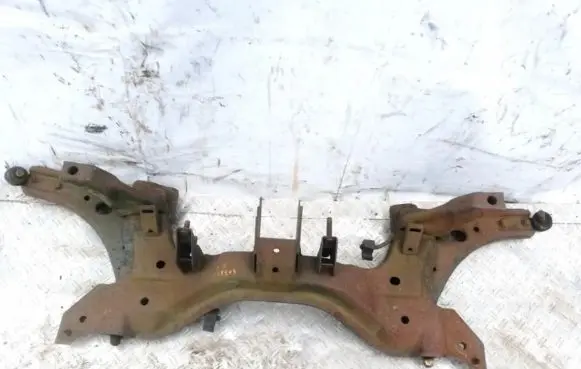 KIA Carens I Front subframe