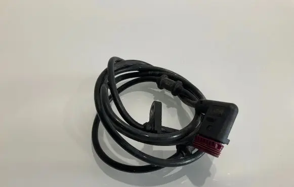 Mercedes-Benz CLS C219 ABS rear brake sensor A2115402417 2115402417