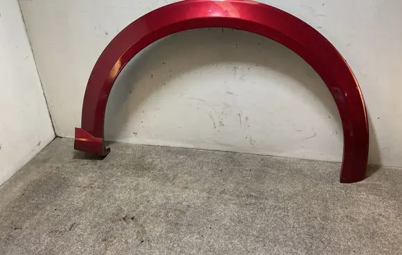 Ford Puma Front arch trim 