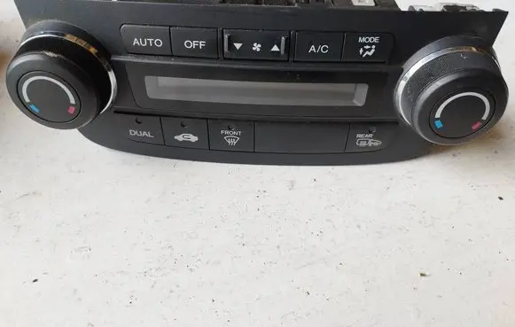 Honda CR-V Climate control unit 79600SWAWG4 AD06B