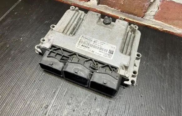 Ford Fiesta Engine control unit/module ECU DA6A-12A650-PC 0281031532