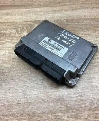 Skoda Fabia Mk1 (6Y) Engine control unit/module ECU 047906033C 5WP44199