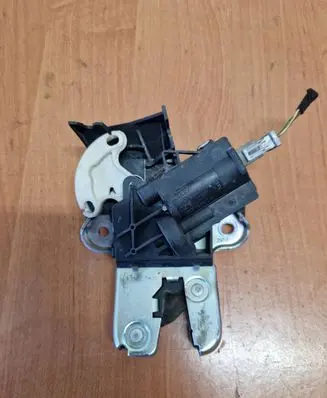Audi A6 S6 C6 4F Tailgate/trunk/boot lock/catch/latch 4F5827505D