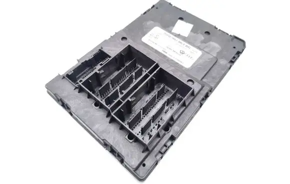 Audi A4 S4 B9 Central body control module 8W0907063AG F005V01833