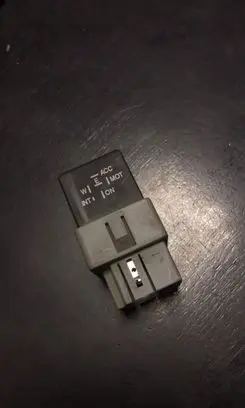 Mitsubishi Carisma Other relay Mb953394