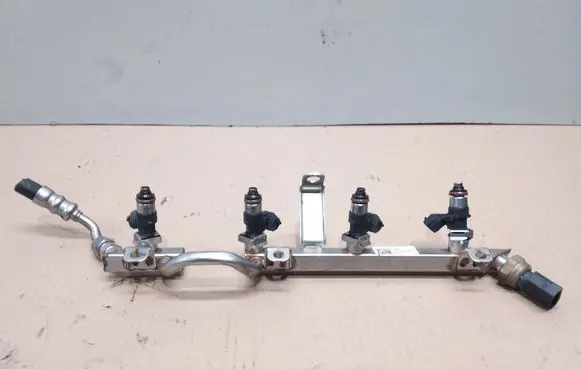 Volkswagen PASSAT B7 Fuel injectors set 03C129041A