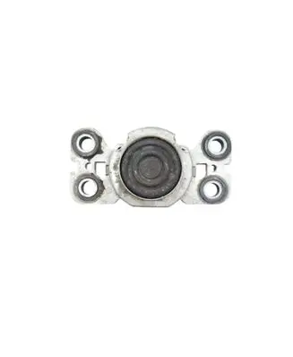 Engine mount bracket