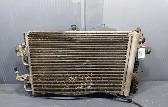 Opel Astra H Coolant radiator