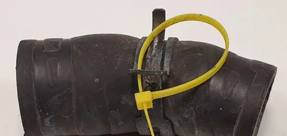 Infiniti FX Engine coolant pipe/hose