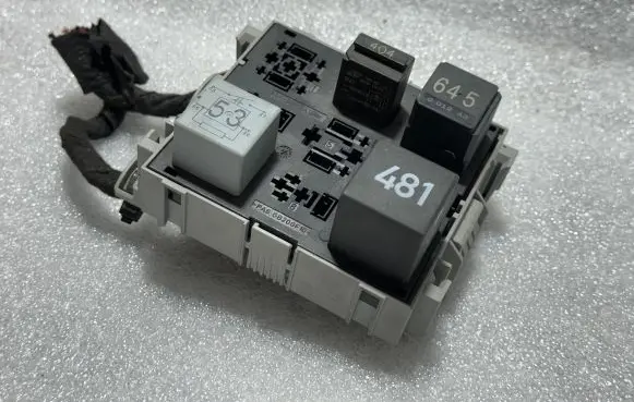 Volkswagen Touareg I Fuse box set 7L0937503A