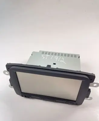 Dacia Sandero Radio/CD/DVD/GPS head unit 281151936R