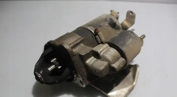 Volkswagen PASSAT B5 Starter motor