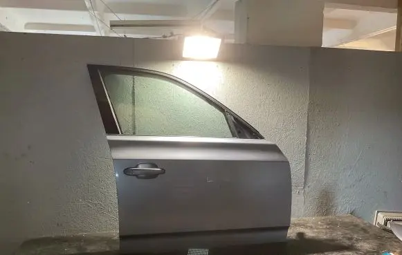 BMW X3 E83 Front door