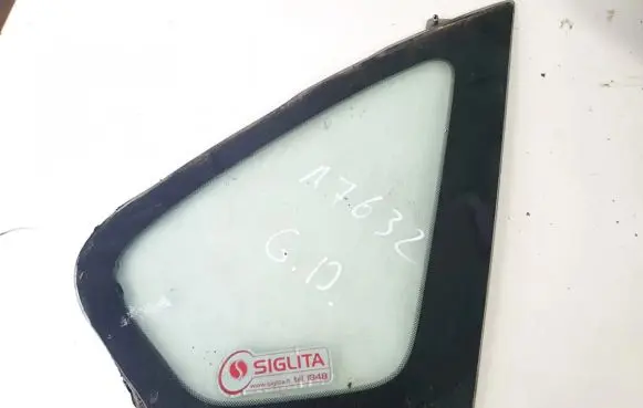 Subaru Legacy Rear side window