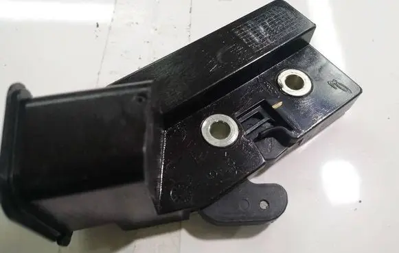 Ford Fiesta Seat back rest lock catch 