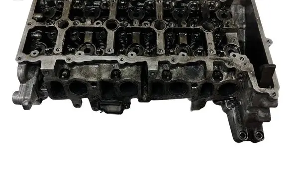 BMW 3 E90 E91 Engine head 7812603