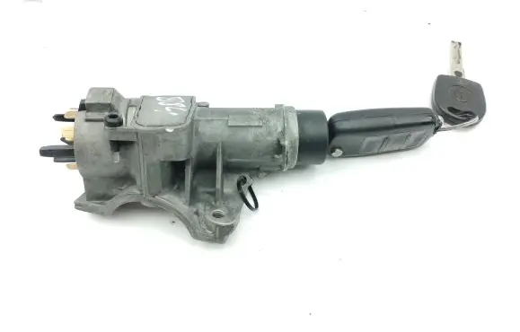 Volkswagen PASSAT B5.5 Ignition lock 4B0905851C