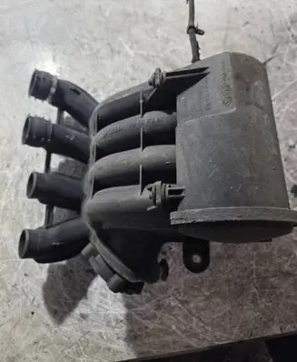 Audi A4 S4 B7 8E 8H Intake manifold 06B133210AJ