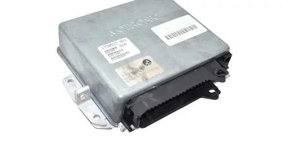 BMW 5 E34 Engine control unit/module 1730573 0261200172