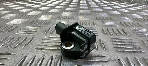 Mercedes-Benz E W212 Airbag deployment crash/impact sensor A1729056000