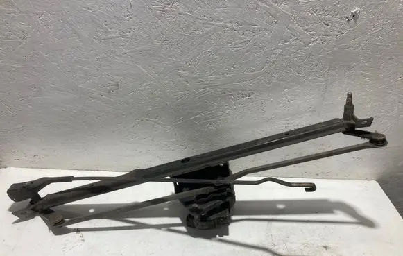 Audi 200 Front wiper linkage and motor 0390241090