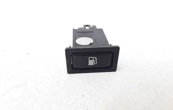Toyota Avensis T250 Fuel tank opening switch 156795