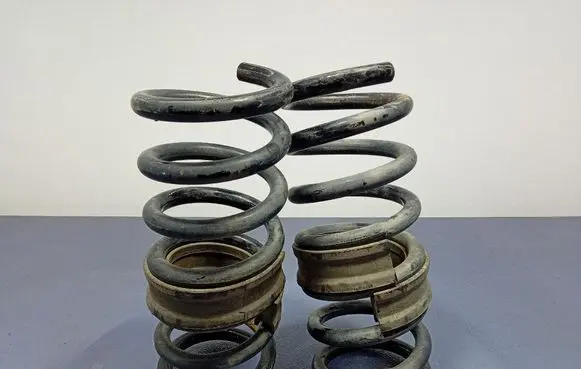 Ford Mondeo MK I Rear coil spring
