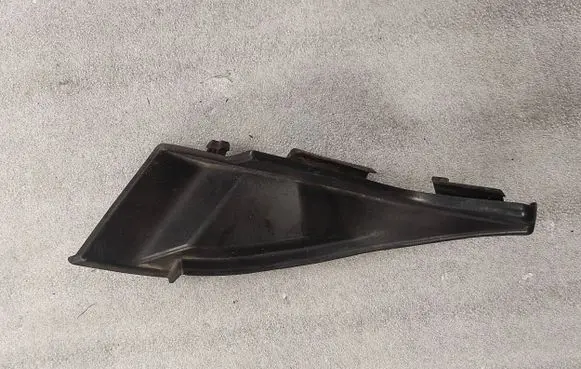 Mitsubishi Outlander Windshield trim 7405A537