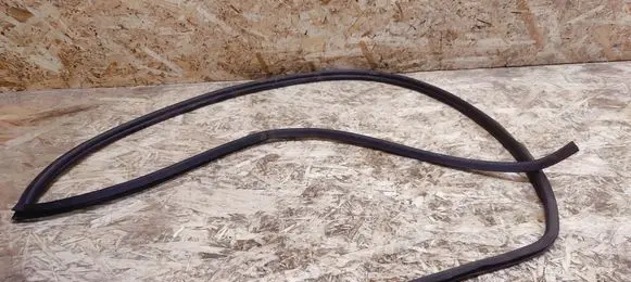 Porsche 944 Rubber seal front coupe door 