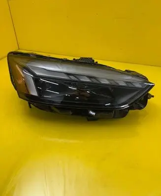 Audi A5 Headlight/headlamp 8W6941086B