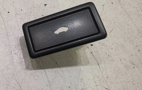 Audi A6 S6 C6 4F Tailgate/boot open switch button 3D0959831D 12615 000000953911