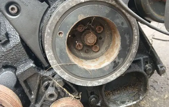 Volkswagen PASSAT B5 Crankshaft pulley
