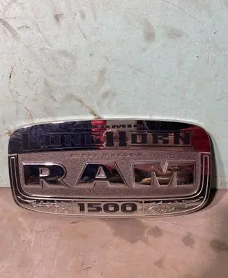 Dodge PickUp RAM SRT-10 Front door emblem/model letters 68086888AA