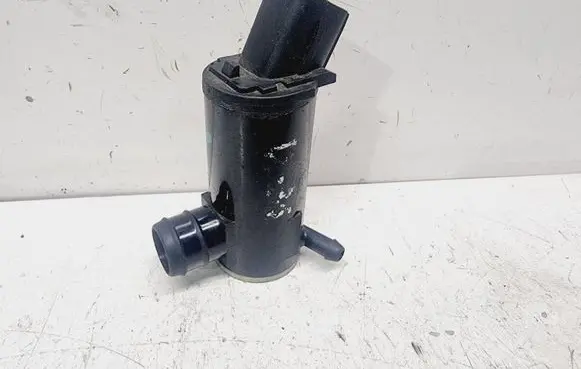 Hyundai ix35 Windscreen/windshield washer pump 985102S000