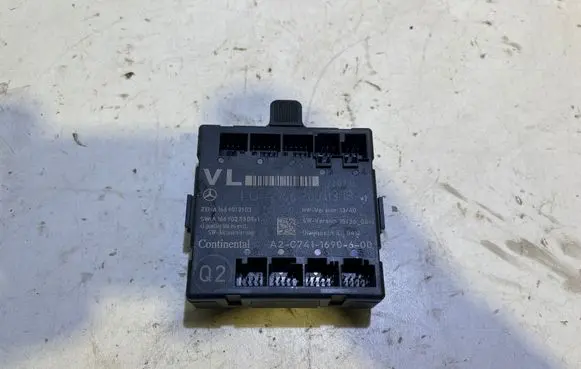 Mercedes-Benz CLA C117 X117 W117 Door control unit/module A1669000318 230716 A2C74116906