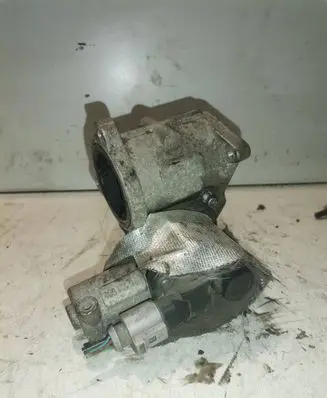 Volkswagen Caddy Throttle valve 03G129637A
