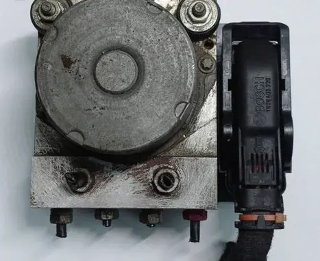 Opel Meriva B ABS Pump 13348789 0265238000 0265950820