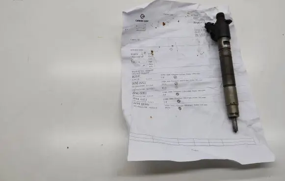 Fuel injector