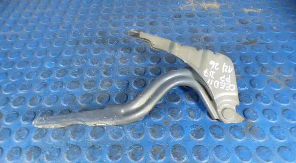 KIA Ceed Engine bonnet/hood hinges C2A4R7T9