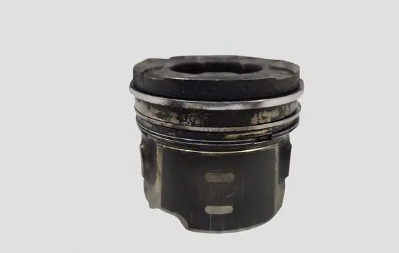 Peugeot 407 Piston