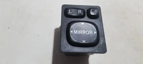 Toyota Avensis Verso Wing mirror switch 183575