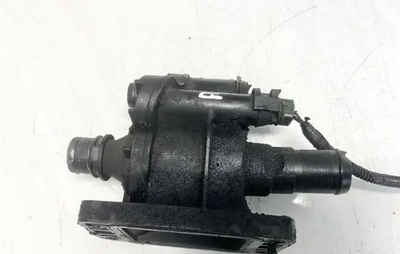 Volvo S60 Engine coolant pipe/hose